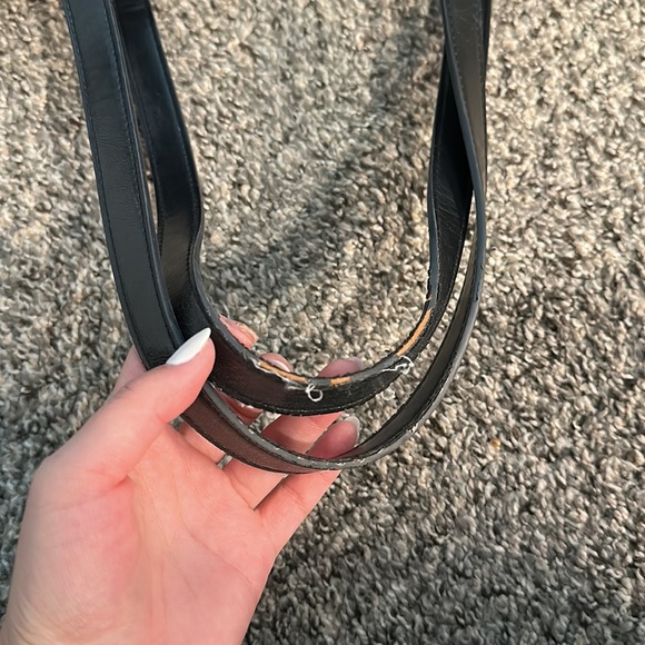 Black snakseskin tote bag with USB port - Picture 5 of 8